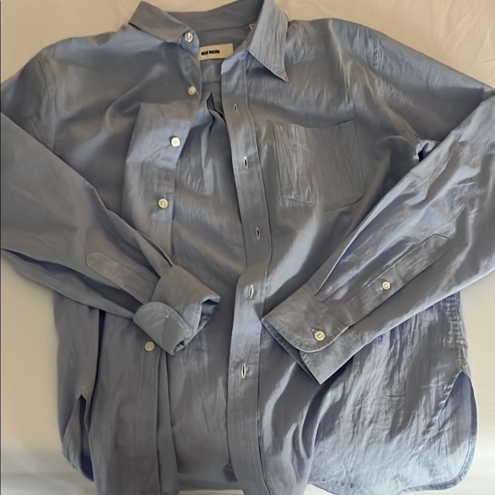 Woman’s Buck mason Light Blue Shirt